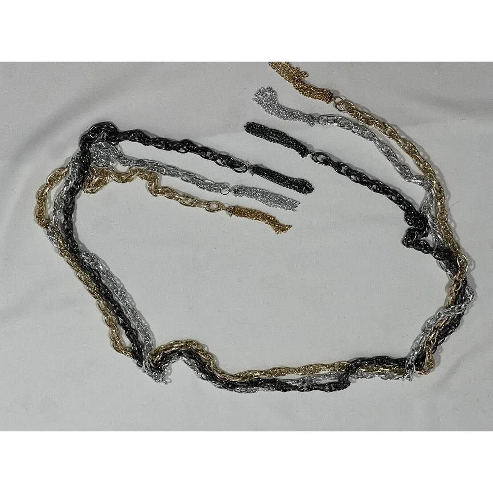 The Unbranded Brand triple chain